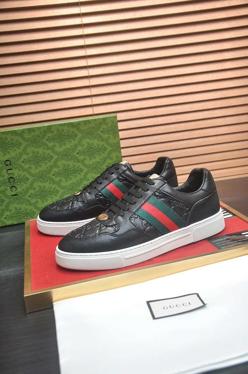 Men's men's shoes💰420💶[GUCCI Gucci] official website 1:1 men's sports shoes are now on the market, using original Gucci fabric + gluten lining, plus the official website original 1:1 comfortable outsole. Fashionable and versatile, super comfortable and breathable. 5 colors available, standard shoe size 38/45 (custom-made sizes 45 are non-refundable)